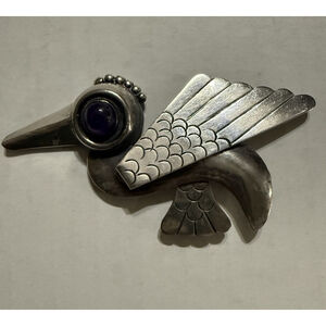 1940 vintage taxo silver brooch with amethyst stone